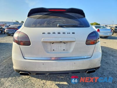Zdjęcie 6 z 13 samochodu: 2011 PORSCHE CAYENNE VIN:WP1AA2A20BLA04353 - miniatura