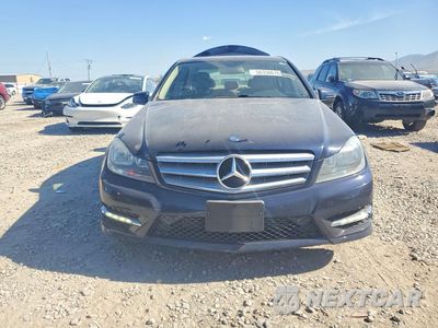 Piąte zdjęcie samochodu w środku: 2013 MERCEDES-BENZ C 250 VIN:WDDGF4HB5DA864171 - miniatura