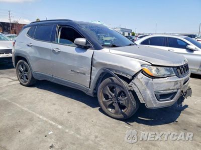 Czwarte zdjęcie samochodu z boku: 2020 JEEP COMPASS LATITUDE VIN:3C4NJCBB1LT121436 - miniatura
