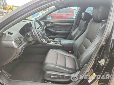 Zdjęcie 7 z 12 samochodu: 2018 HONDA ACCORD SPORT VIN:1HGCV1F36JA160869 - miniatura