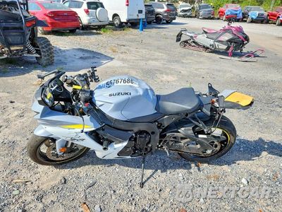 Trzecie zdjęcie samochodu z tyłu: 2022 SUZUKI GSX-R750 VIN:JS1GR7MA6N7101214 - miniatura