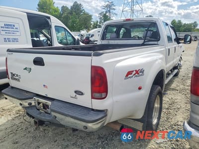 Trzecie zdjęcie samochodu z tyłu: 2006 FORD F350 SUPER DUTY VIN:1FTWW33P56EB37014 - miniatura