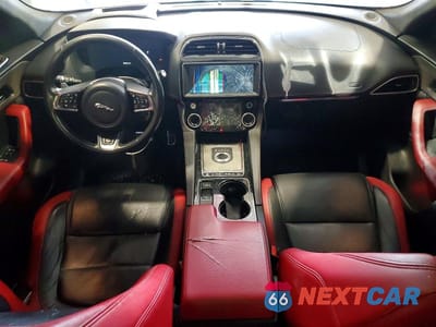 Zdjęcie 8 z 12 samochodu: 2017 JAGUAR F-PACE S VIN:SADCM2BV4HA057558 - miniatura