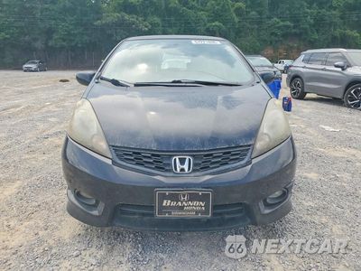 Piąte zdjęcie samochodu w środku: 2013 HONDA FIT SPORT VIN:JHMGE8H6XDC038328 - miniatura