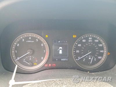 Zdjęcie 9 z 14 samochodu: 2017 HYUNDAI TUCSON SE VIN:KM8J33A41HU567588 - miniatura