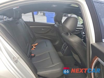 Zdjęcie 10 z 12 samochodu: 2017 BMW 330 I VIN:WBA8B9G53HNU50319 - miniatura