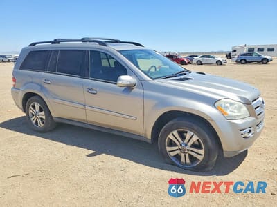 Czwarte zdjęcie samochodu z boku: 2007 MERCEDES-BENZ GL 450 4MATIC VIN:4JGBF71E07A251031 - miniatura
