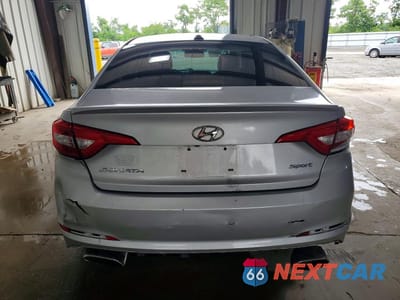 Zdjęcie 6 z 13 samochodu: 2015 HYUNDAI SONATA SPORT VIN:5NPE34AF7FH104424 - miniatura
