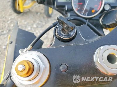 Zdjęcie 8 z 9 samochodu: 2008 YAMAHA YZFR6 VIN:JYARJ16E18A002337 - miniatura
