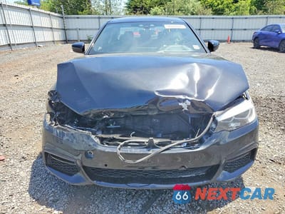 Piąte zdjęcie samochodu w środku: 2019 BMW 530 XI VIN:WBAJA7C56KG910227 - miniatura