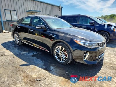 Czwarte zdjęcie samochodu z boku: 2017 KIA OPTIMA SXL VIN:5XXGV4L24HG157898 - miniatura