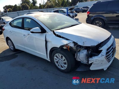 Czwarte zdjęcie samochodu z boku: 2018 HYUNDAI ELANTRA SE VIN:5NPD74LF3JH389578 - miniatura