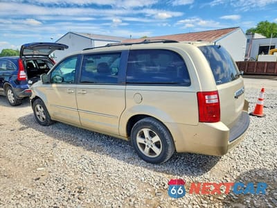 Drugie zdjęcie samochodu z przodu: 2010 DODGE GRAND CARAVAN SXT VIN:2D4RN5D17AR423872 - miniatura