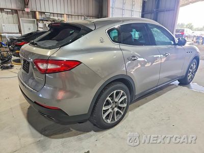 Trzecie zdjęcie samochodu z tyłu: 2017 MASERATI LEVANTE S VIN:ZN661YUA2HX195934 - miniatura