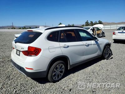 Trzecie zdjęcie samochodu z tyłu: 2014 BMW X1 XDRIVE28I VIN:WBAVL1C56EVY14512 - miniatura