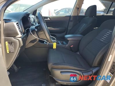 Zdjęcie 7 z 13 samochodu: 2018 KIA SPORTAGE LX VIN:KNDPMCAC4J7303479 - miniatura