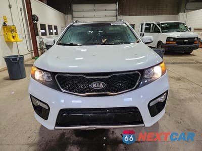Piąte zdjęcie samochodu w środku: 2013 KIA SORENTO SX VIN:5XYKWDA28DG332959 - miniatura