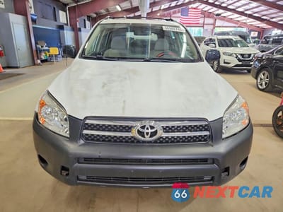 Piąte zdjęcie samochodu w środku: 2006 TOYOTA RAV4 LIMITED VIN:JTMBD31V365012244 - miniatura