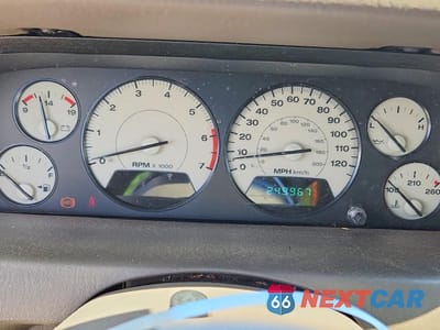 Zdjęcie 9 z 13 samochodu: 2004 JEEP GRAND CHEROKEE LIMITED VIN:1J4GX58S24C381930 - miniatura