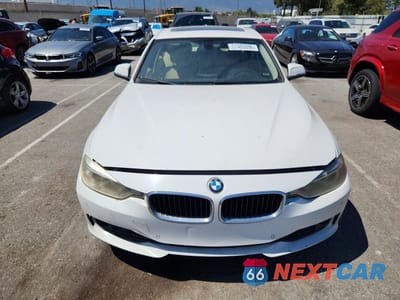 Piąte zdjęcie samochodu w środku: 2015 BMW 3 SERIES 320I XDRIVE VIN:WBA3C1C56FK122549 - miniatura