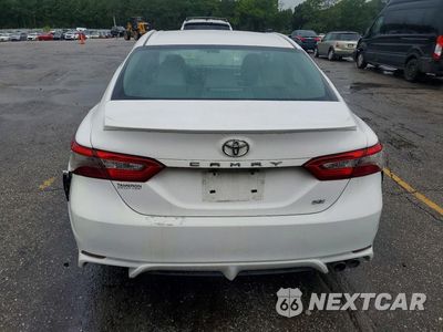 Zdjęcie 6 z 13 samochodu: 2018 TOYOTA CAMRY SE VIN:4T1B11HK7JU040874 - miniatura