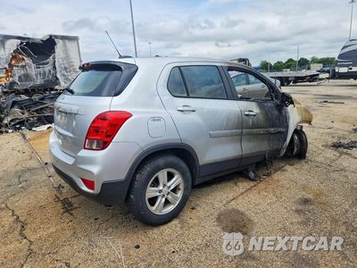 Trzecie zdjęcie samochodu z tyłu: 2018 CHEVROLET TRAX LS VIN:KL7CJNSB1JB556374 - miniatura