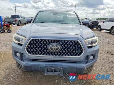Piąte zdjęcie samochodu w środku: 2018 TOYOTA TACOMA TRD OFF-ROAD VIN:5TFCZ5AN7JX122079 - miniatura