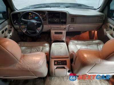 Zdjęcie 8 z 13 samochodu: 2001 CHEVROLET TAHOE K1500 VIN:1GNEK13T51J261218 - miniatura