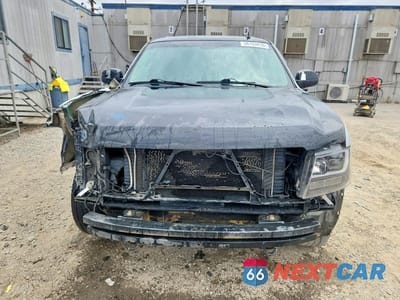 Piąte zdjęcie samochodu w środku: 2013 CHEVROLET SUBURBAN K1500 LTZ VIN:1GNSKKE70DR261903 - miniatura