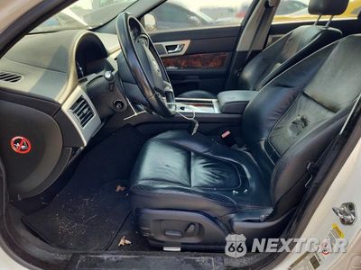 Zdjęcie 7 z 12 samochodu: 2013 JAGUAR XF VIN:SAJWA0ESXDPS64455 - miniatura