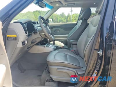 Zdjęcie 7 z 12 samochodu: 2017 KIA SOUL EV + VIN:KNDJX3AE8H7024383 - miniatura