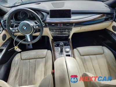 Zdjęcie 8 z 13 samochodu: 2017 BMW X5 SDRIVE35I VIN:5UXKR2C33H0U24380 - miniatura