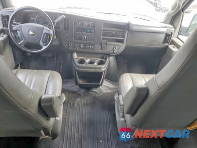 Zdjęcie 8 z 12 samochodu: 2022 CHEVROLET EXPRESS G2500 VIN:1GCWGBFP1N1157933 - miniatura