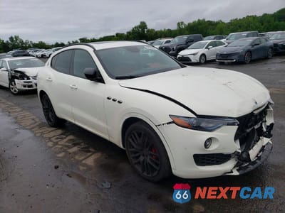 Czwarte zdjęcie samochodu z boku: 2021 MASERATI LEVANTE S VIN:ZN661YUAXMX364785 - miniatura