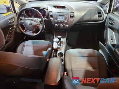 Zdjęcie 8 z 12 samochodu: 2016 KIA FORTE EX VIN:KNAFX5A80G5629436 - miniatura