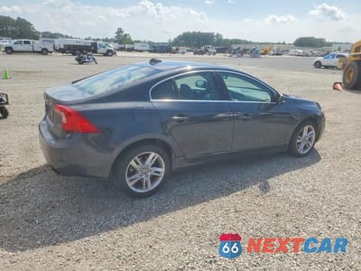 Trzecie zdjęcie samochodu z tyłu: 2014 VOLVO S60 T5 VIN:YV1612FS9E2296069 - miniatura