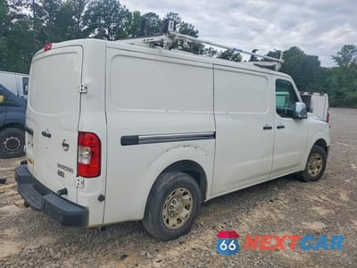 Trzecie zdjęcie samochodu z tyłu: 2015 NISSAN NV 2500 HD S VIN:1N6AF0KY8FN801175 - miniatura