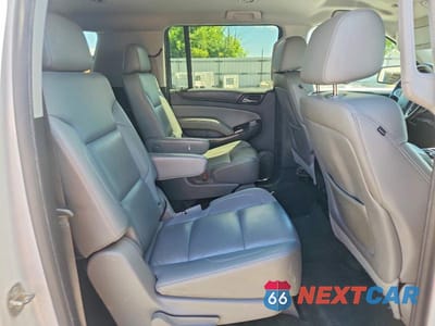 Zdjęcie 11 z 13 samochodu: 2015 CHEVROLET SUBURBAN K1500 LT VIN:1GNSKJKC8FR123430 - miniatura