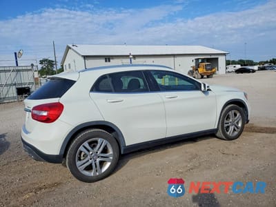 Trzecie zdjęcie samochodu z tyłu: 2015 MERCEDES-BENZ GLA 250 4MATIC VIN:WDCTG4GB3FJ124896 - miniatura