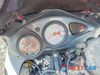 Zdjęcie 7 z 9 samochodu: 2002 SUZUKI SV650 S VIN:JS1VP52A922106520 - miniatura