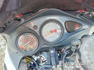 Zdjęcie 7 z 9 samochodu: 2002 SUZUKI SV650 S VIN:JS1VP52A922106520 - miniatura