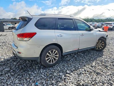 Trzecie zdjęcie samochodu z tyłu: 2016 NISSAN PATHFINDER SL VIN:5N1AR2MN7GC665395 - miniatura