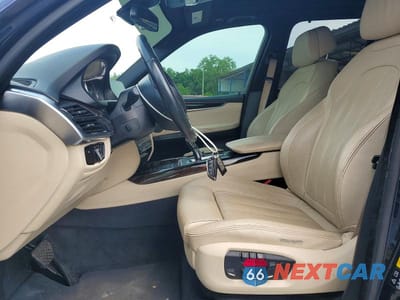 Zdjęcie 7 z 12 samochodu: 2017 BMW X5 XDRIVE35I VIN:5UXKR0C33H0X80820 - miniatura