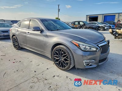 Czwarte zdjęcie samochodu z boku: 2015 INFINITI Q70 3.7 VIN:JN1BY1AP0FM540407 - miniatura