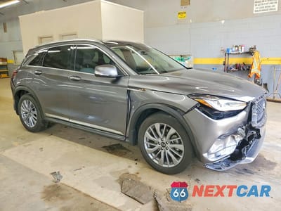 Czwarte zdjęcie samochodu z boku: 2023 INFINITI QX50 LUXE VIN:3PCAJ5BA6PF121230 - miniatura