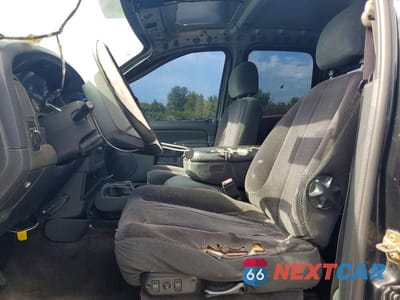 Zdjęcie 7 z 12 samochodu: 2004 DODGE RAM 2500 ST VIN:3D7KU28C74G126192 - miniatura
