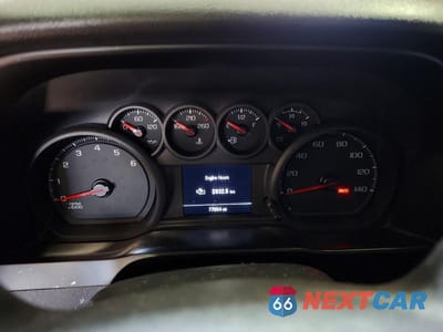 Zdjęcie 9 z 12 samochodu: 2020 CHEVROLET SILVERADO K1500 CUSTOM VIN:3GCPYBEHXLG371829 - miniatura