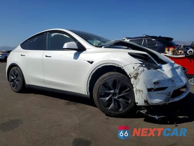 Czwarte zdjęcie samochodu z boku: 2024 TESLA MODEL Y VIN:7SAYGDED9RF197687 - miniatura