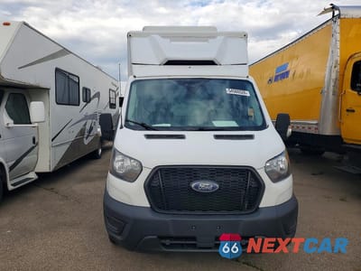 Piąte zdjęcie samochodu w środku: 2020 FORD TRANSIT DELIVERY TRUCK VIN:1FDBW5Z87LKB24929 - miniatura