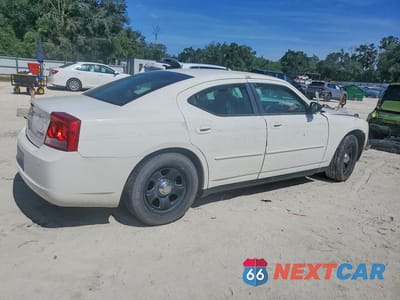 Trzecie zdjęcie samochodu z tyłu: 2010 DODGE CHARGER VIN:2B3AA4CT0AH161929 - miniatura